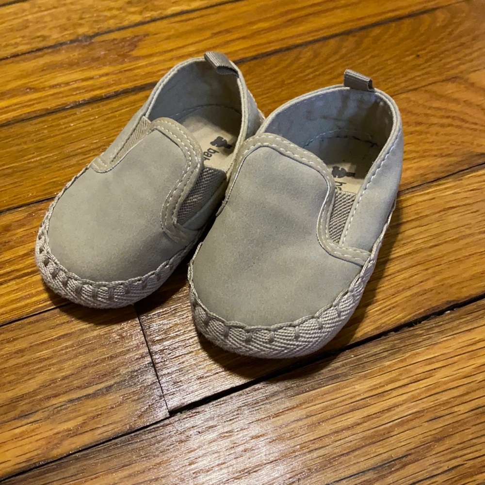 Baby shoes🔴 sold !